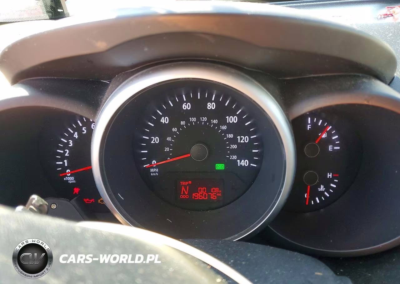 2013 Kia Soul + VIN:KNDJT2A61D7590345 - 9