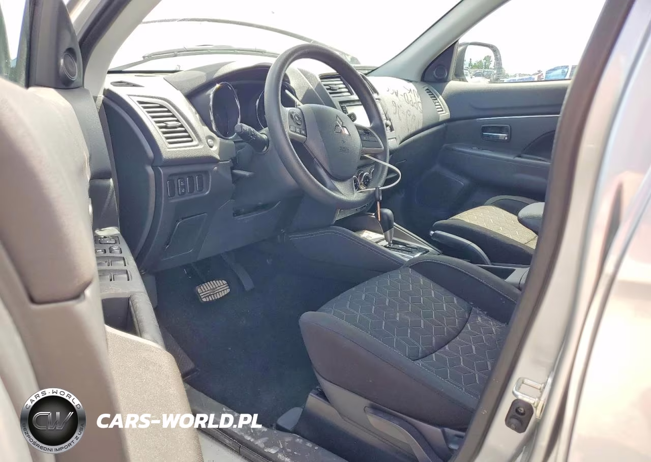 2025 Mitsubishi Outlander Sport S VIN:JA4ARUAU0SU015395 - 8