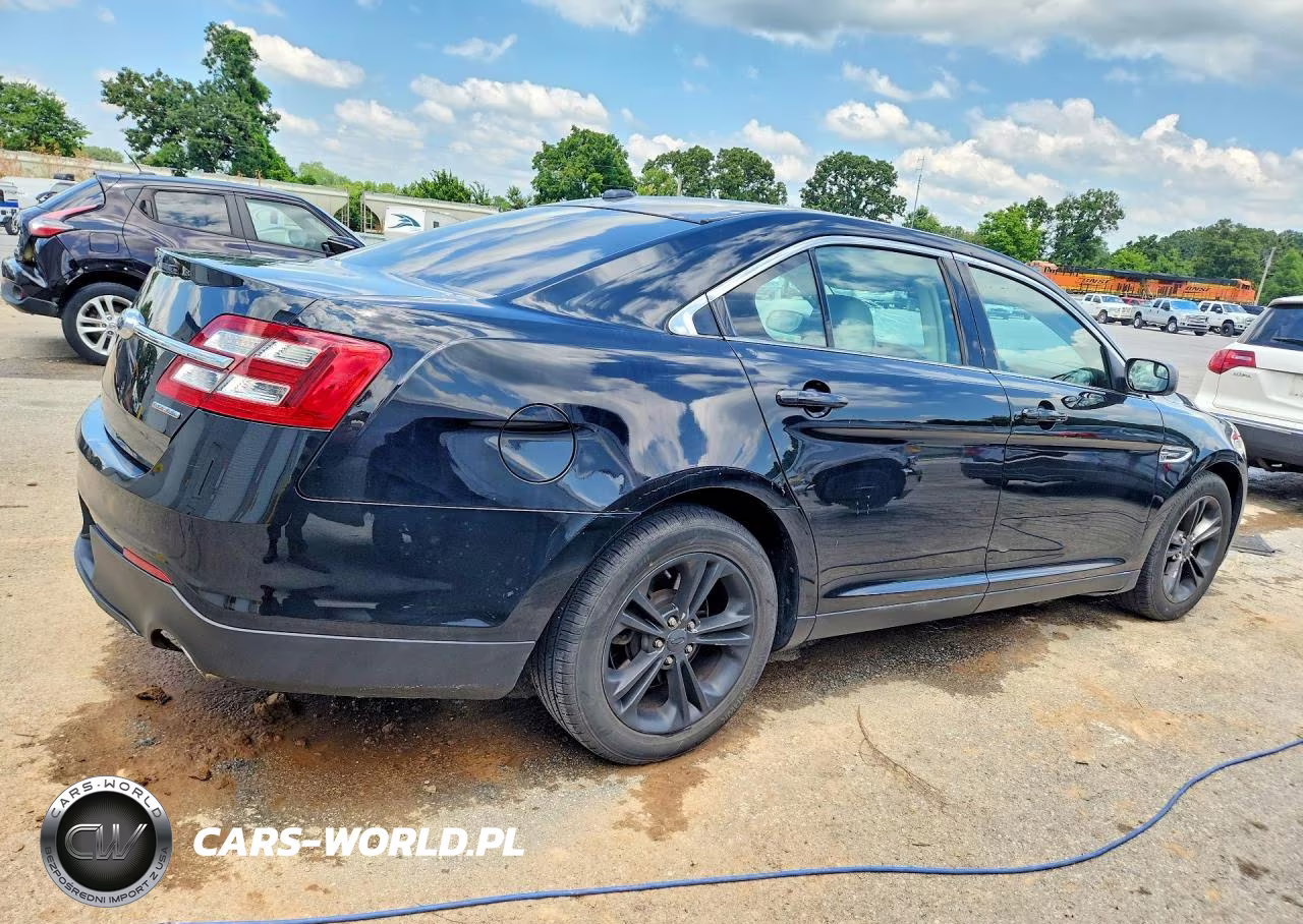 2018 Ford Taurus Se VIN:1FAHP2D82JG104059 - 3
