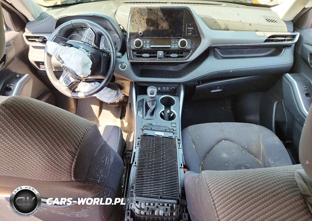 2025 Toyota Highlander Le VIN:5TDKDRBH4SS582852 - 8