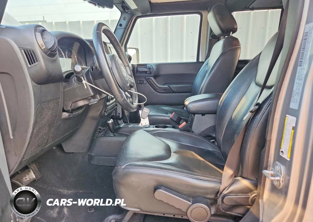 2017 Jeep Wrangler Unlimited Sahara VIN:1C4BJWEG4HL620309 - 7