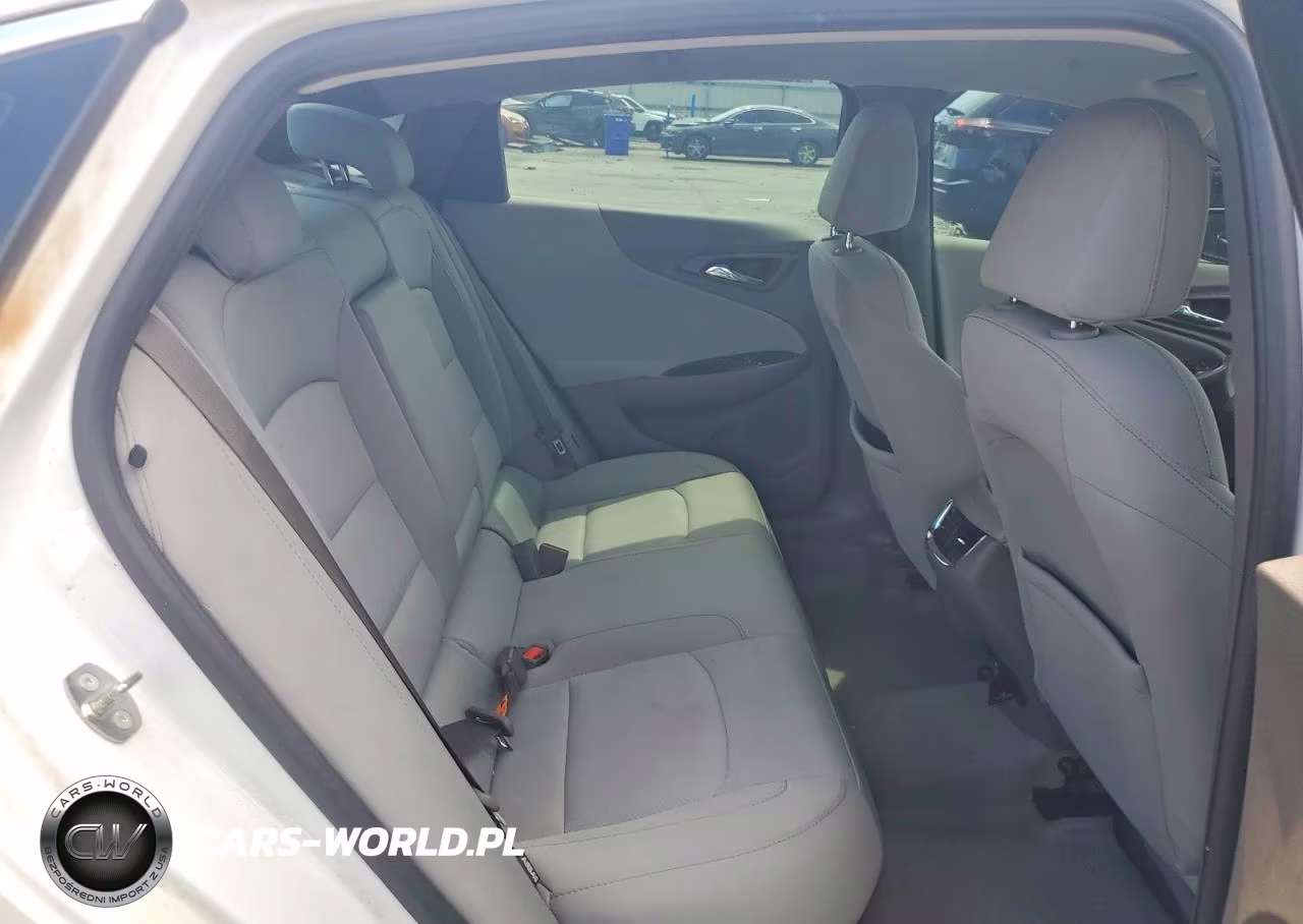 2017 Chevrolet Malibu Lt VIN:1G1ZE5ST8HF271953 - 10