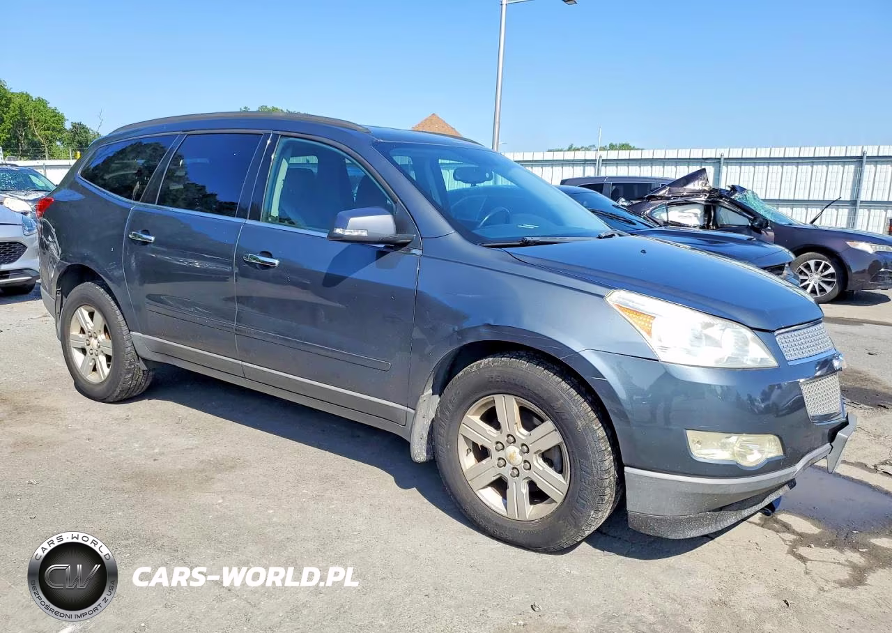 2011 Chevrolet Traverse Lt VIN:1GNKVGEDXBJ241048 - 4