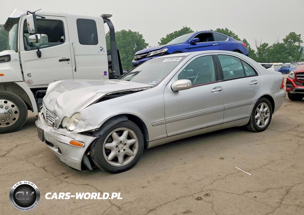 2004 Mercedes-Benz C 240 4Matic