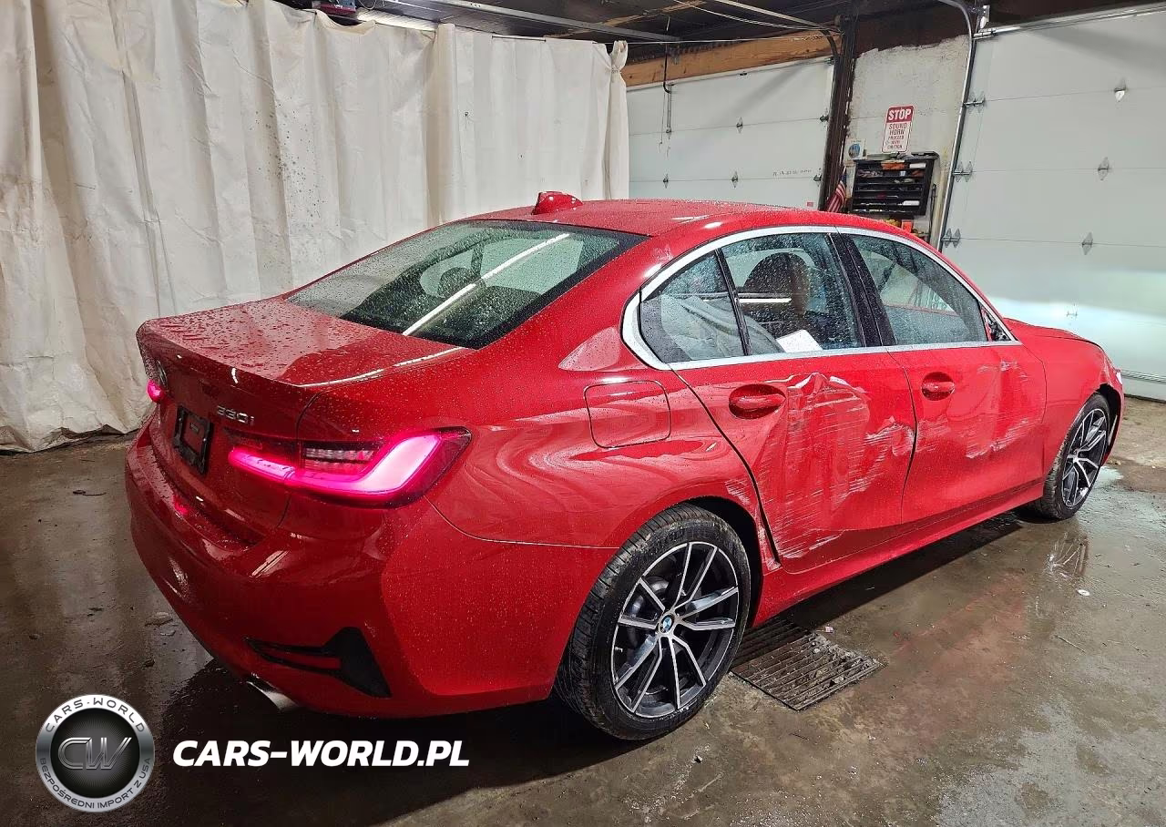 2019 BMW 330Xi VIN:WBA5R7C59KFH18027 - 3