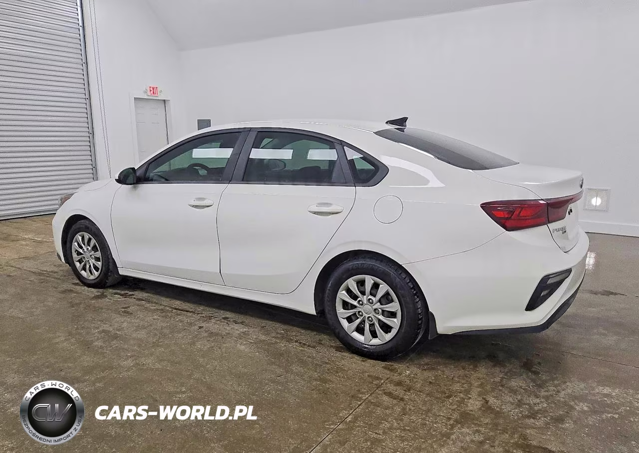 2021 Kia Forte Fe VIN:3KPF24AD0ME401137 - 2