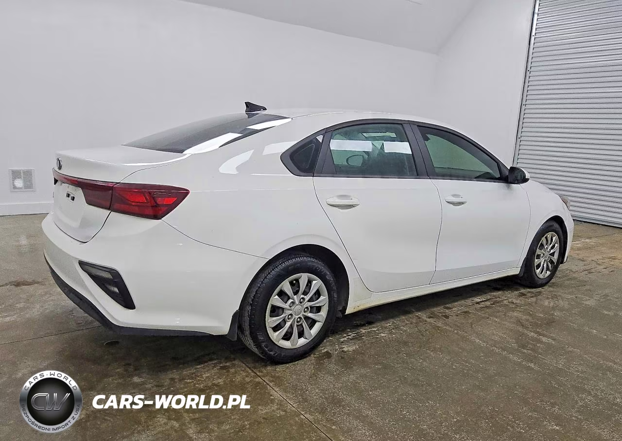 2021 Kia Forte Fe VIN:3KPF24AD0ME401137 - 3