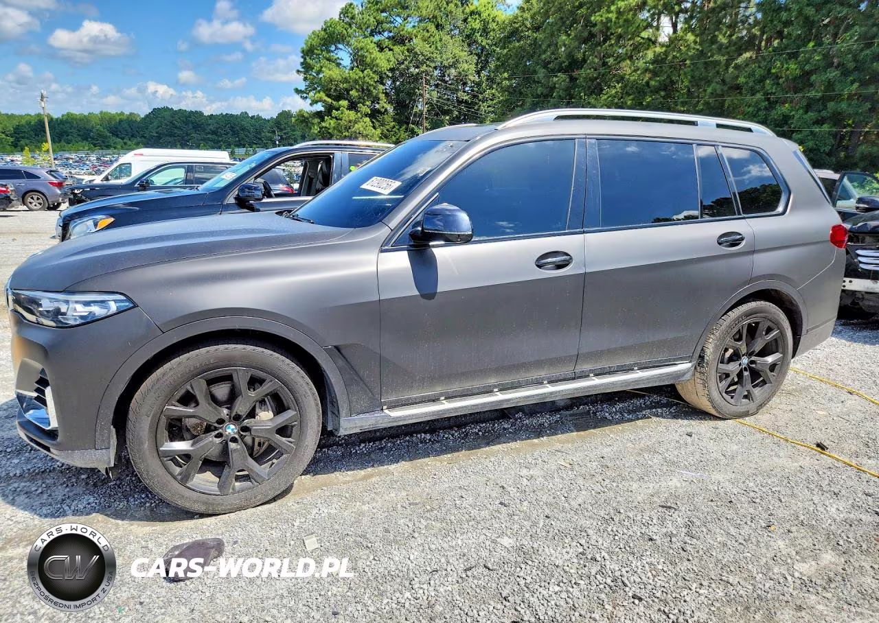 2019 BMW X7 xDrive50I