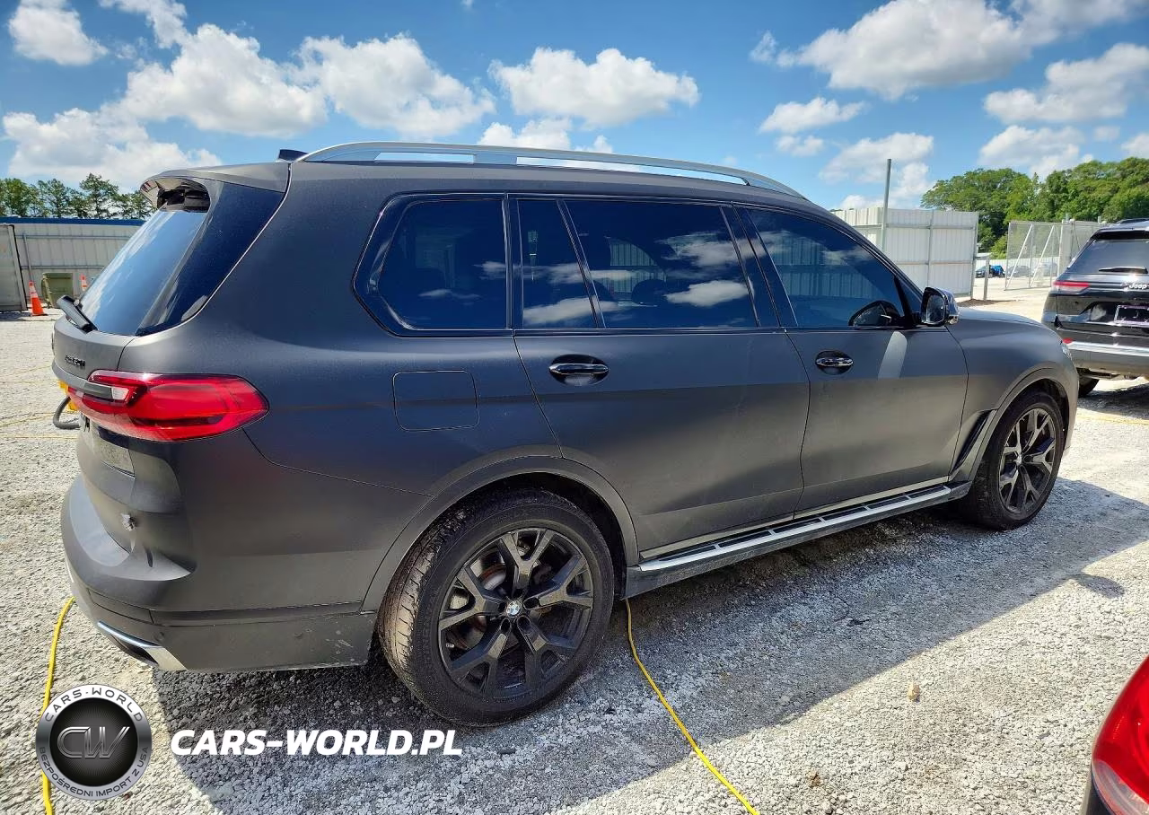 2019 BMW X7 xDrive50I VIN:5UXCX4C53KLS39033 - 3