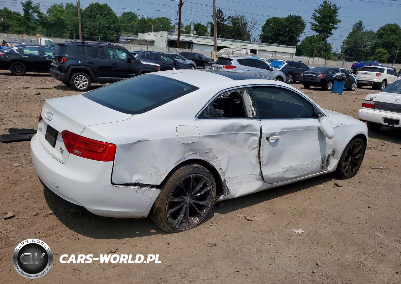 2013 Audi A5 Premium Plus VIN:WAULFAFR1DA045906 - 3