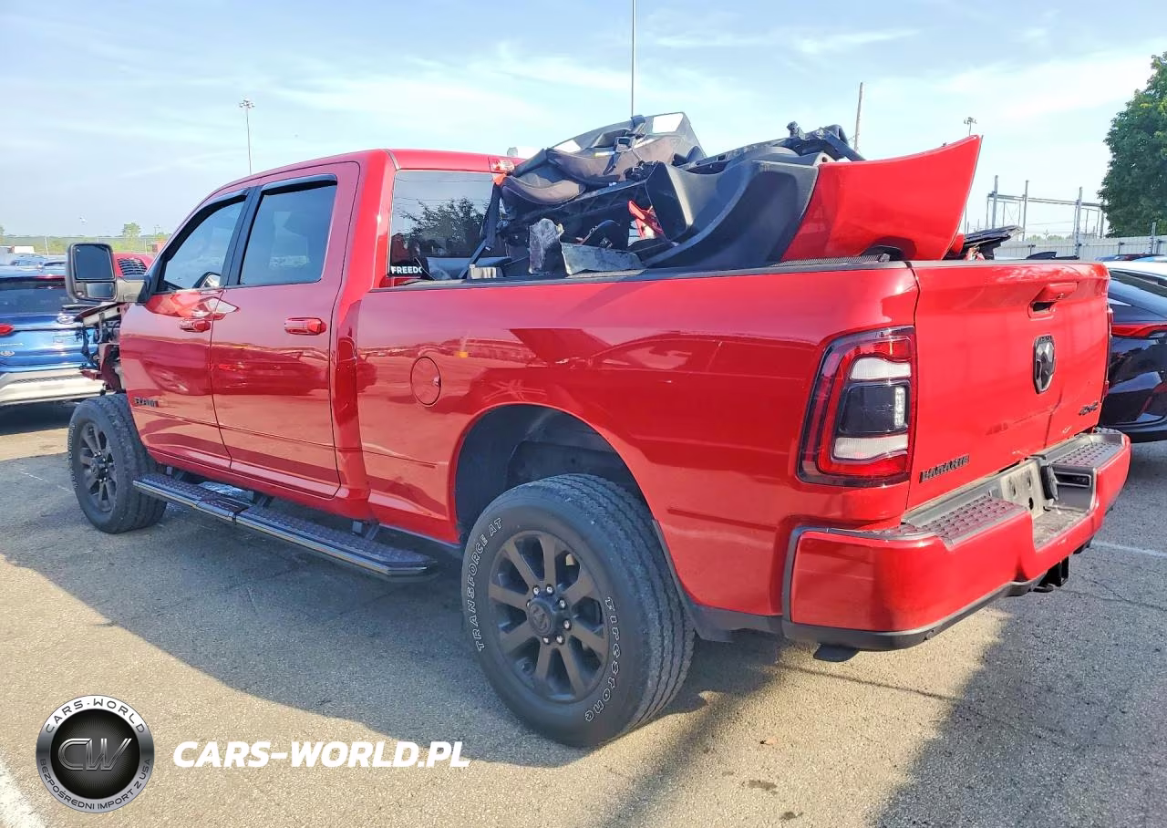 2024 Ram 3500 Laramie VIN:3C63R3EL8RG215228 - 2
