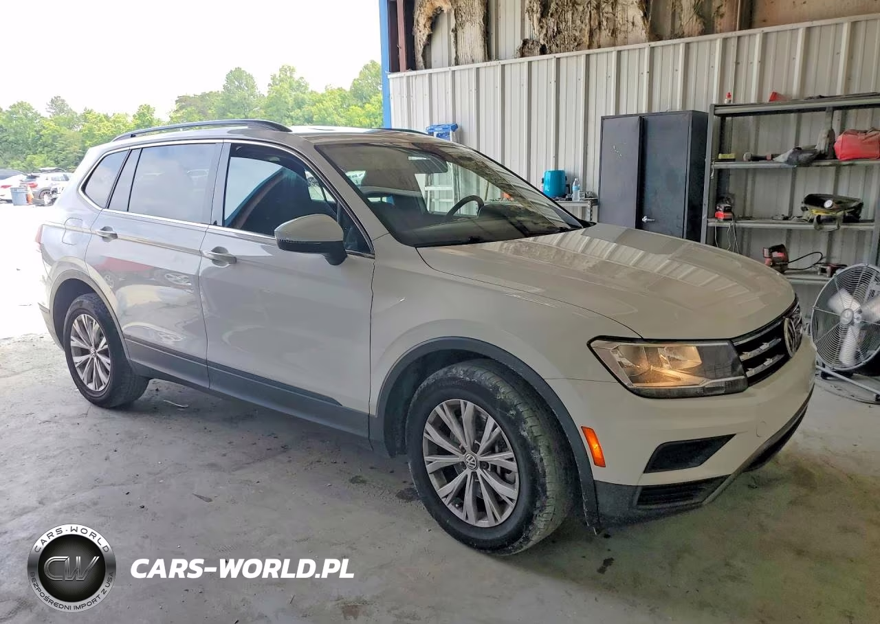 2019 Volkswagen Tiguan Se-Sel-Sel R-Line Jet-Black-Sel R-Line VIN:3VV3B7AX3KM039453 - 4