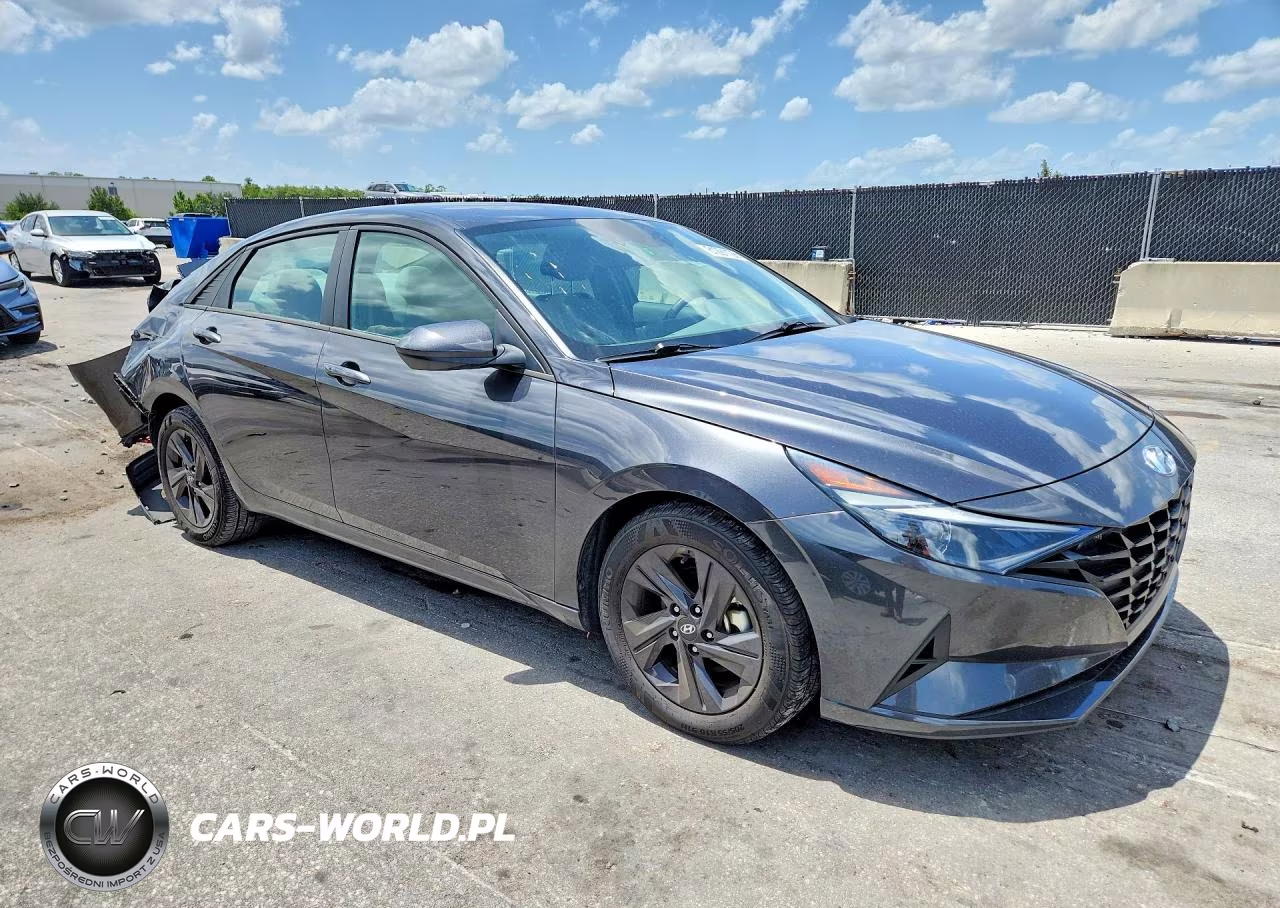 2022 Hyundai Elantra Sel VIN:5NPLM4AG6NH079138 - 4