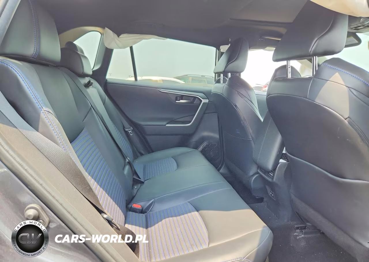 2020 Toyota Rav4 Xse VIN:2T3EWRFV0LW070562 - 11