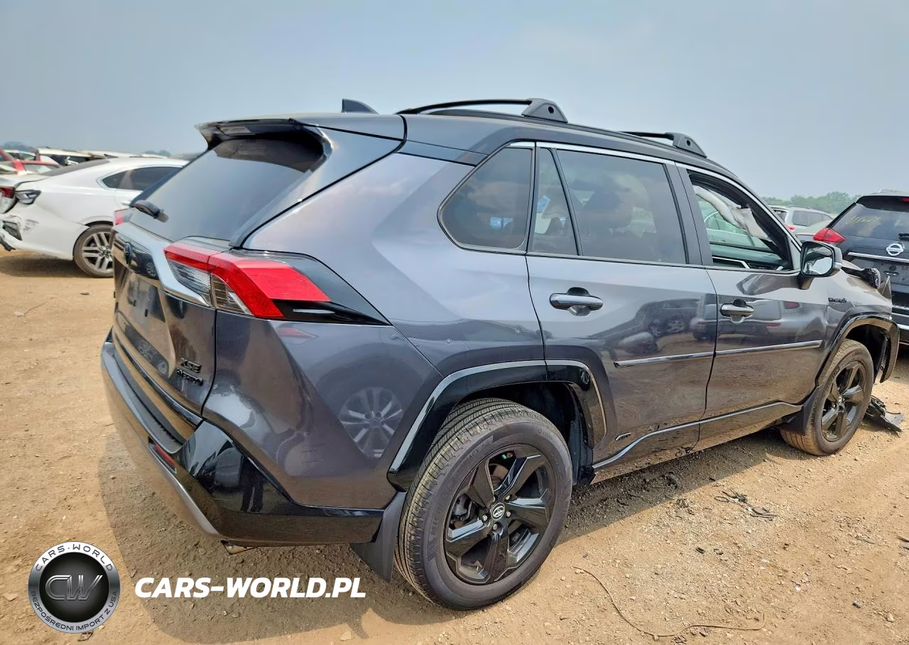 2020 Toyota Rav4 Xse VIN:2T3EWRFV0LW070562 - 3