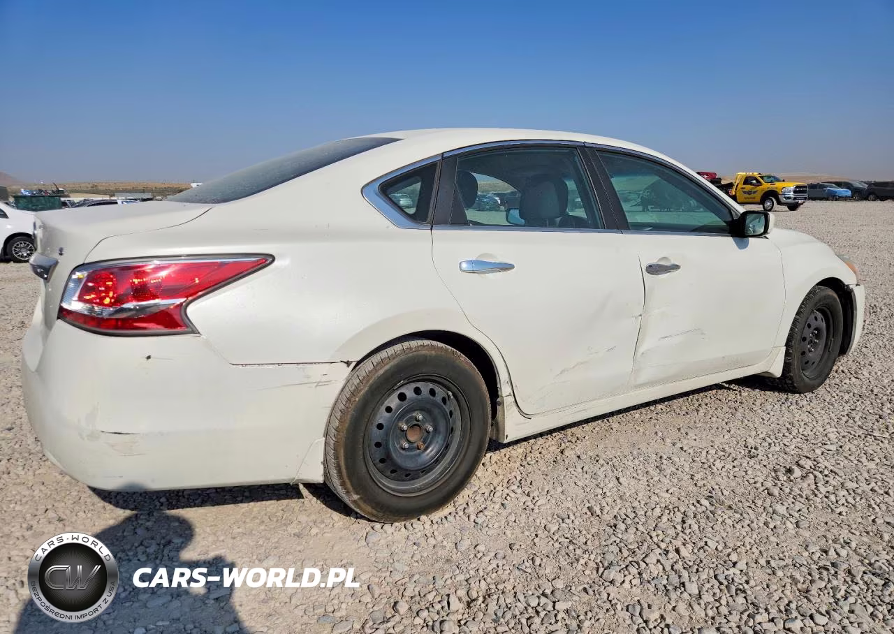 2015 Nissan Altima 2.5 S VIN:1N4AL3AP4FN330346 - 3