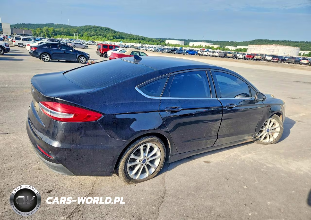 2020 Ford Fusion Se VIN:3FA6P0H70LR194479 - 3
