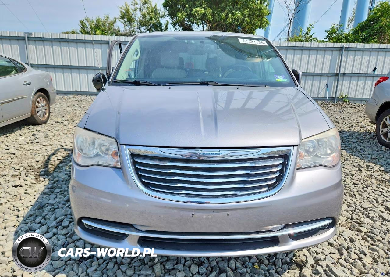2013 Chrysler Town & Country Touring VIN:2C4RC1BG3DR775922 - 5