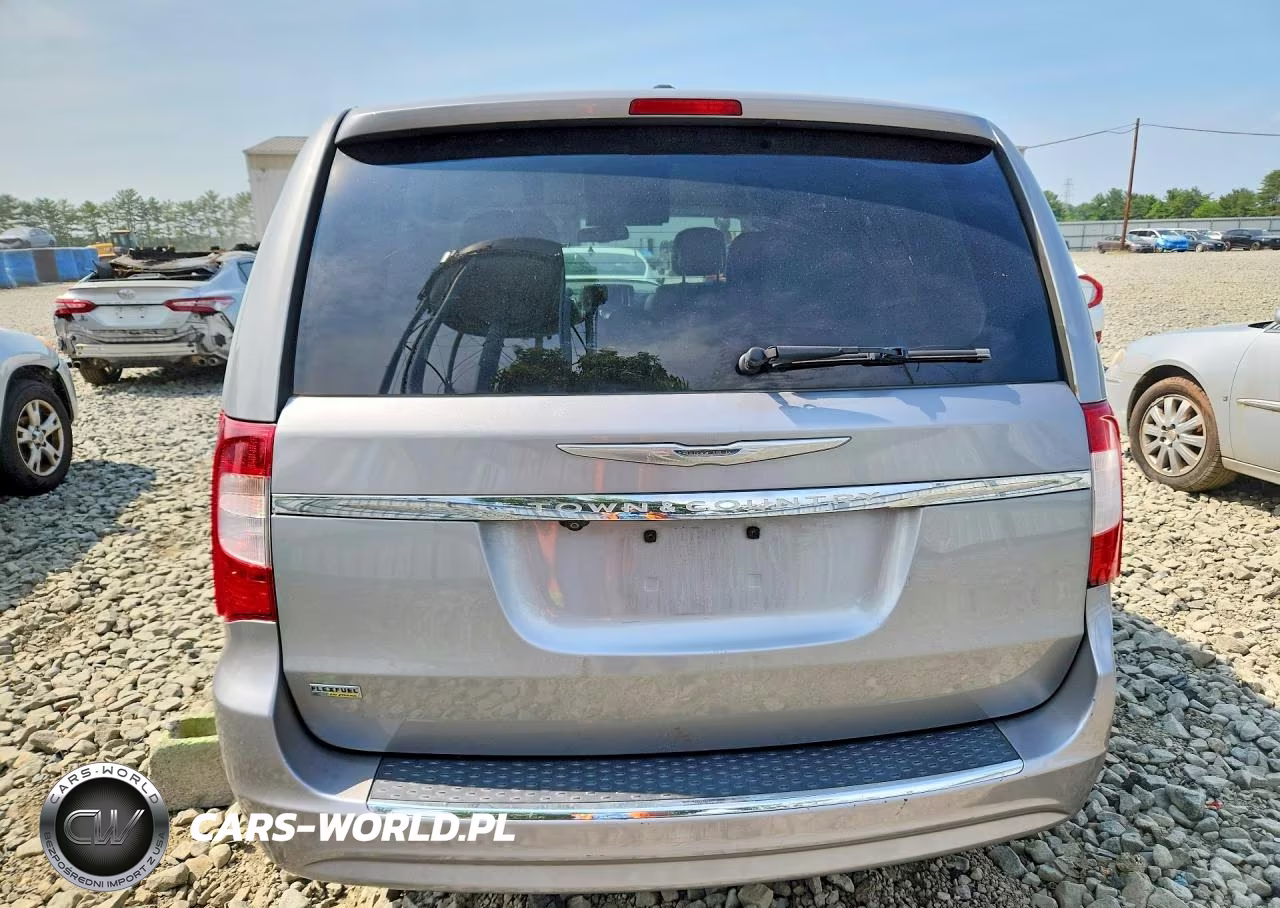 2013 Chrysler Town & Country Touring VIN:2C4RC1BG3DR775922 - 6