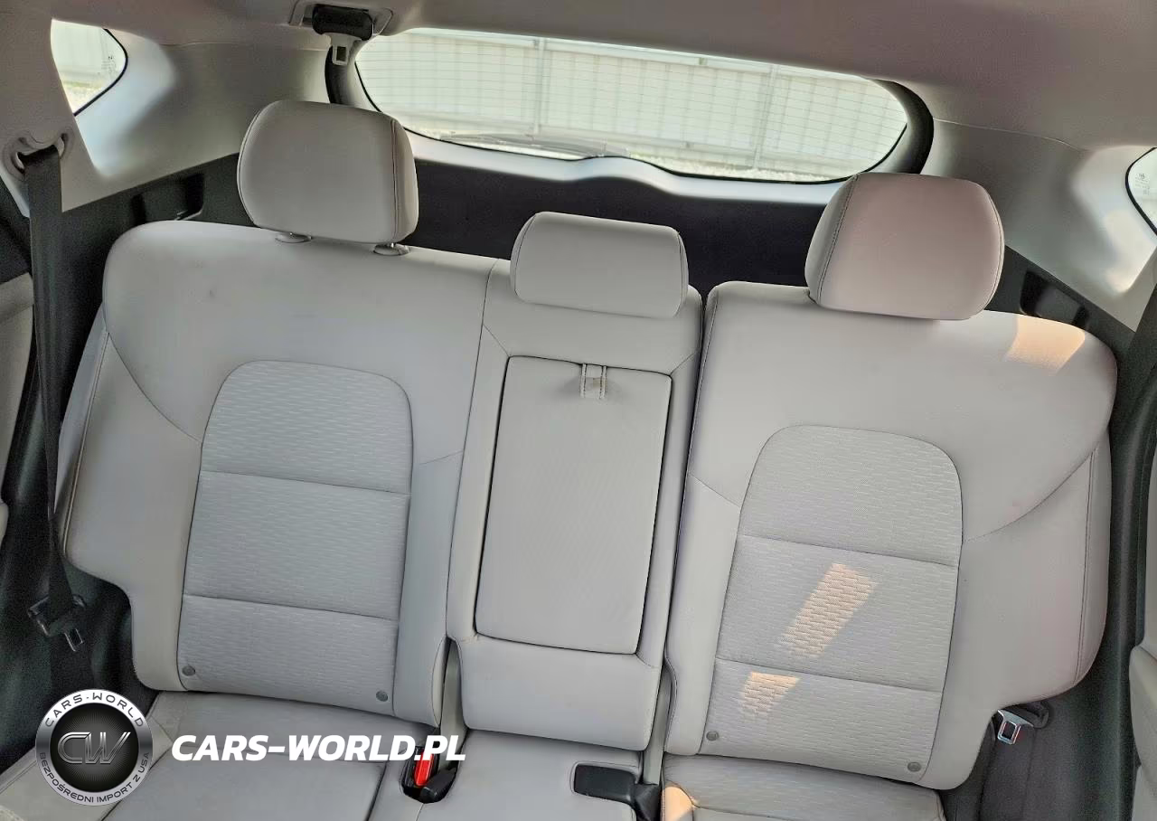 2019 Hyundai Tucson Se VIN:KM8J2CA46KU840194 - 10