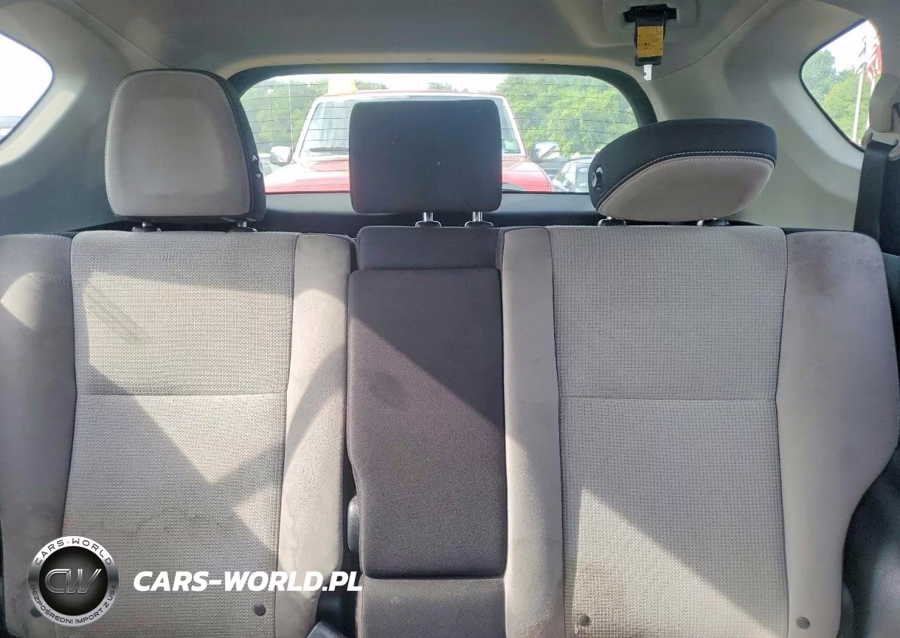 2018 Toyota Rav4 Xle VIN:JTMRFREV7JJ735018 - 10