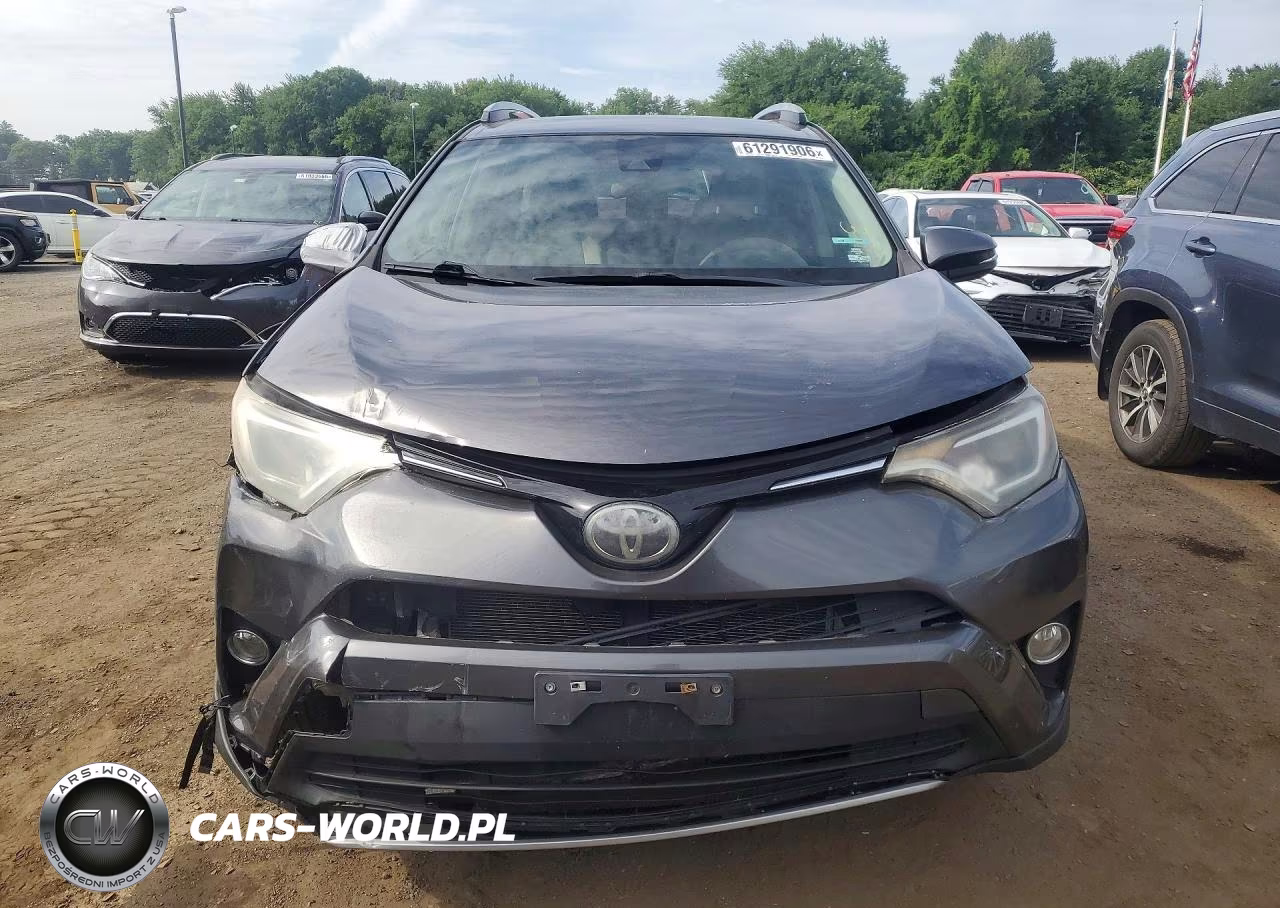 2018 Toyota Rav4 Xle VIN:JTMRFREV7JJ735018 - 5
