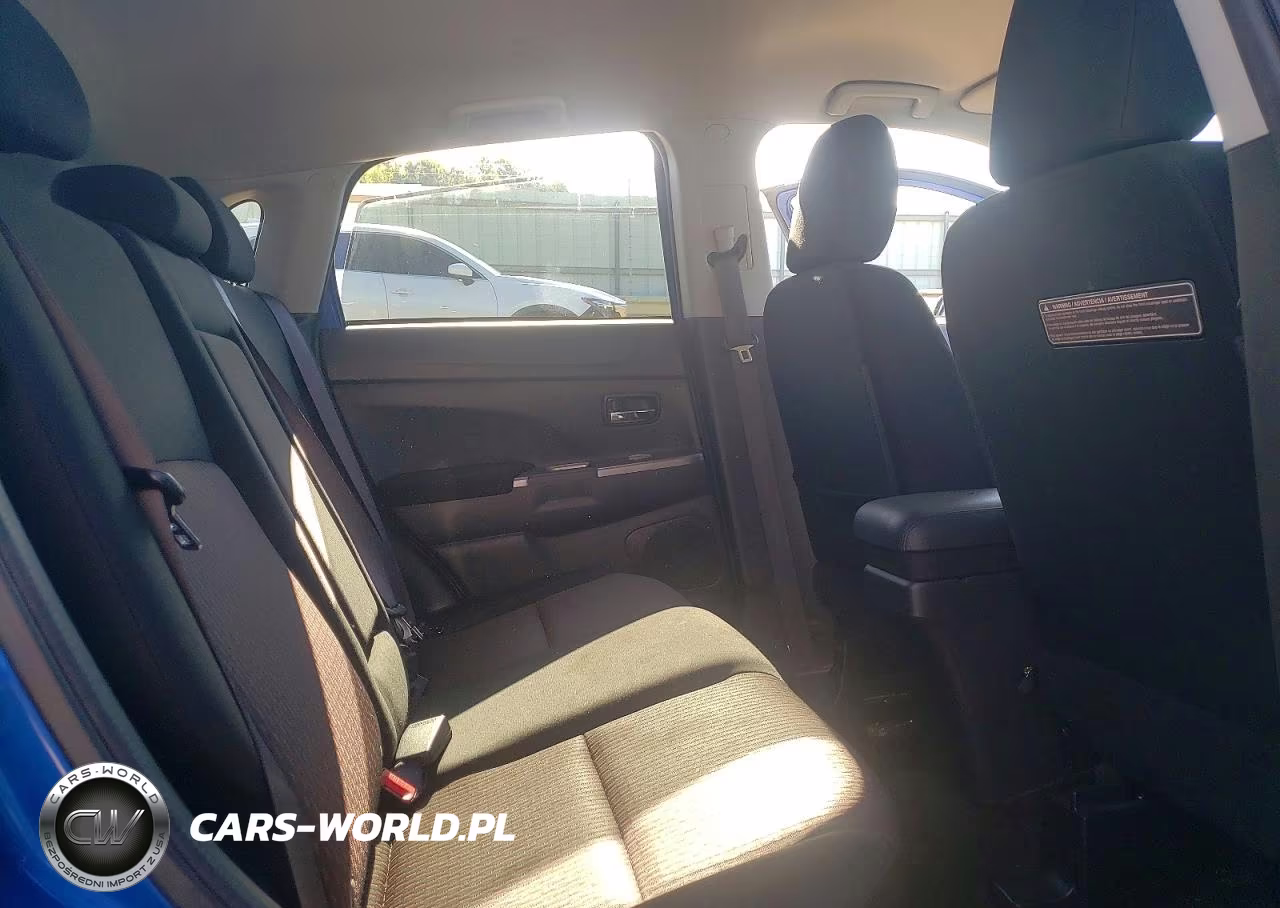 2018 Mits Outlander VIN:JA4AR3AU2JU016525 - 11