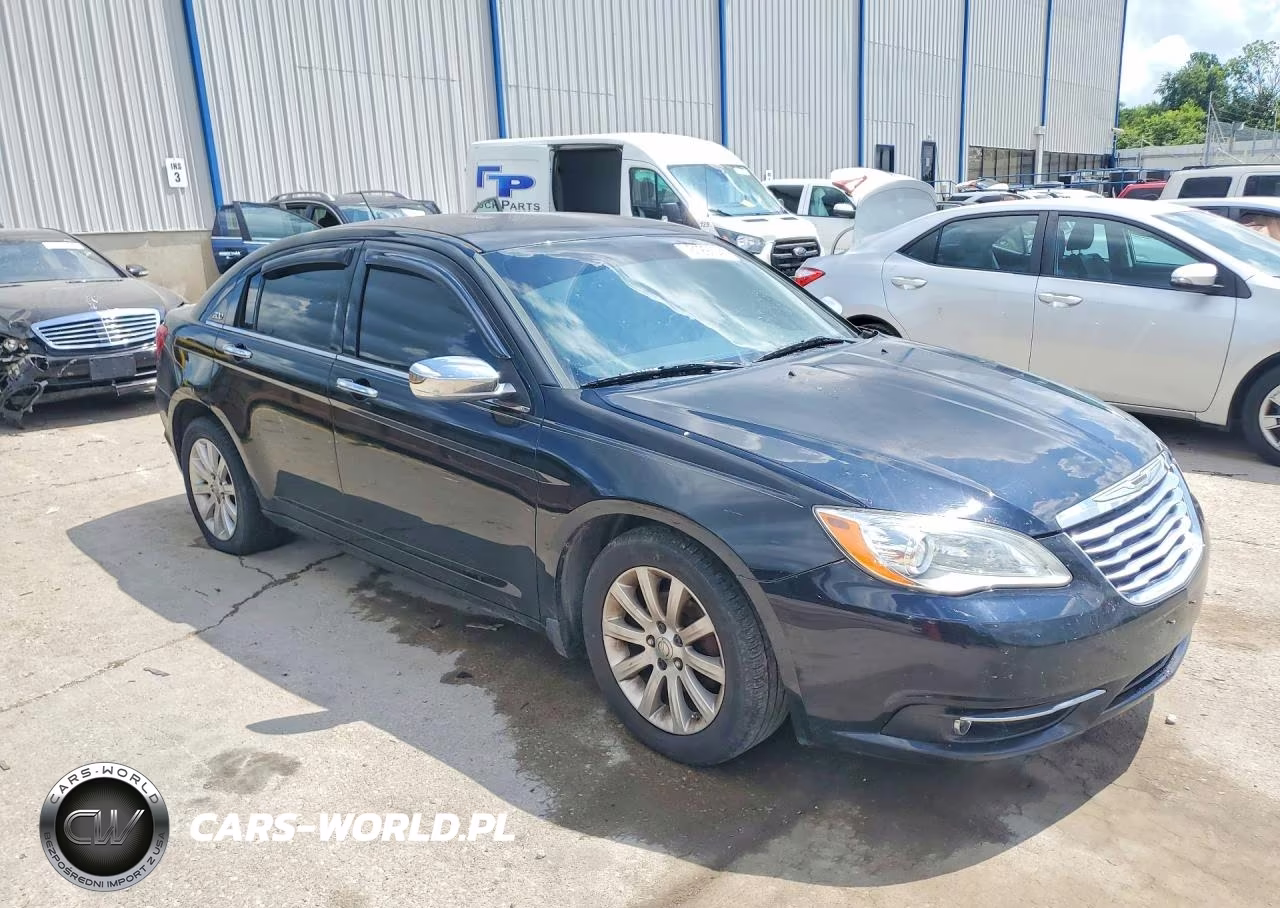 2014 Chrysler 200 Limited VIN:1C3CCBCG1EN107811 - 4