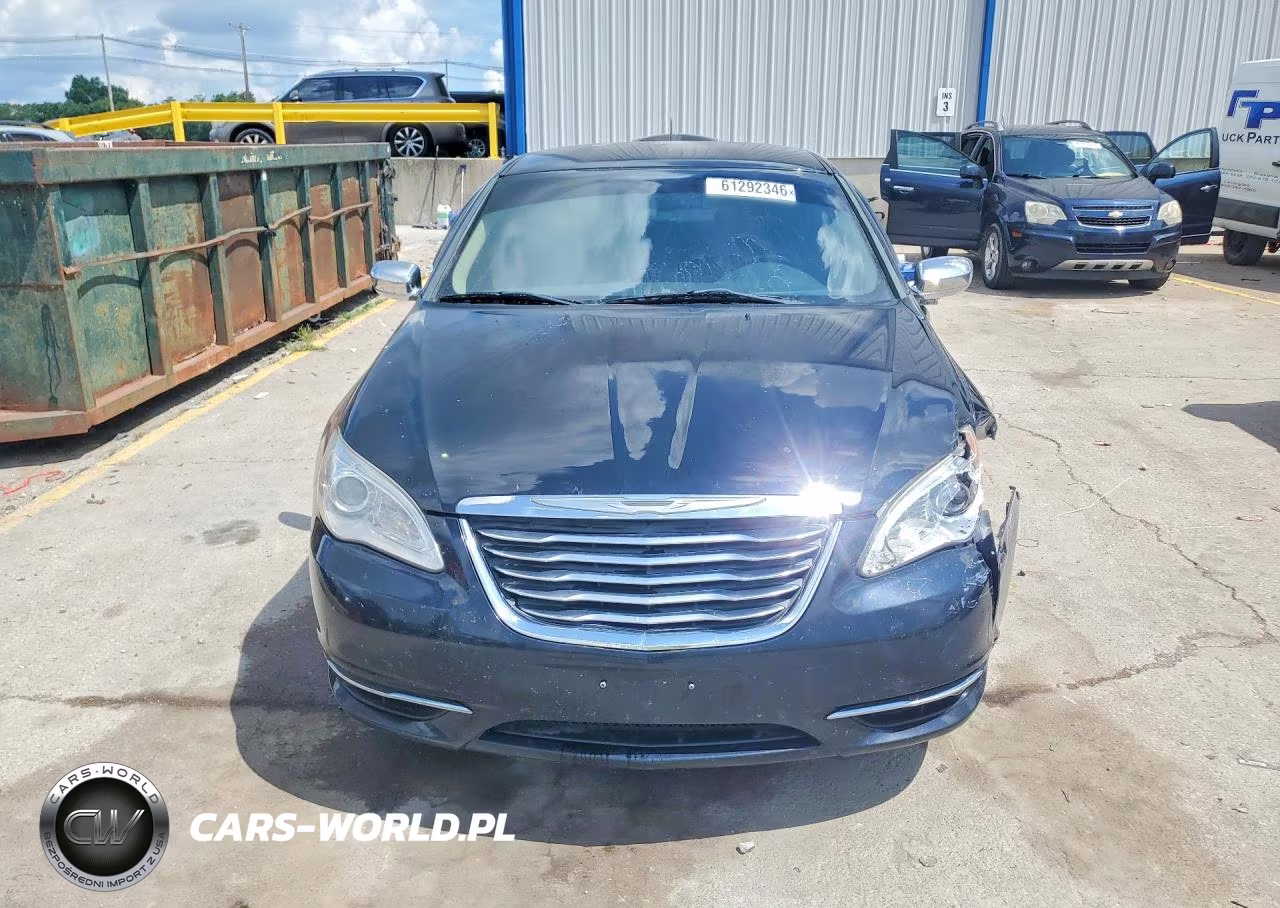 2014 Chrysler 200 Limited VIN:1C3CCBCG1EN107811 - 5