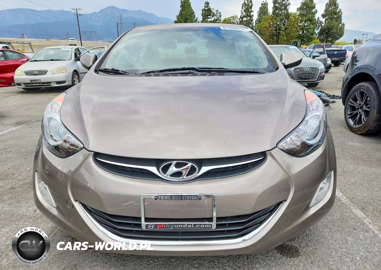 2012 Hyundai Elantra Gls VIN:5NPDH4AE4CH106826 - 5
