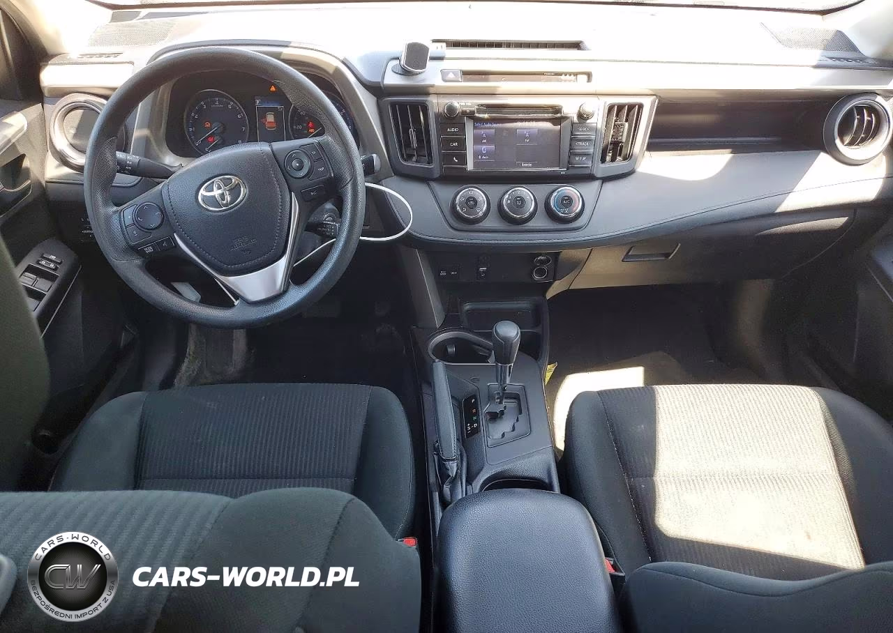 2018 Toyota Rav4 Le VIN:2T3BFREV8JW846289 - 8