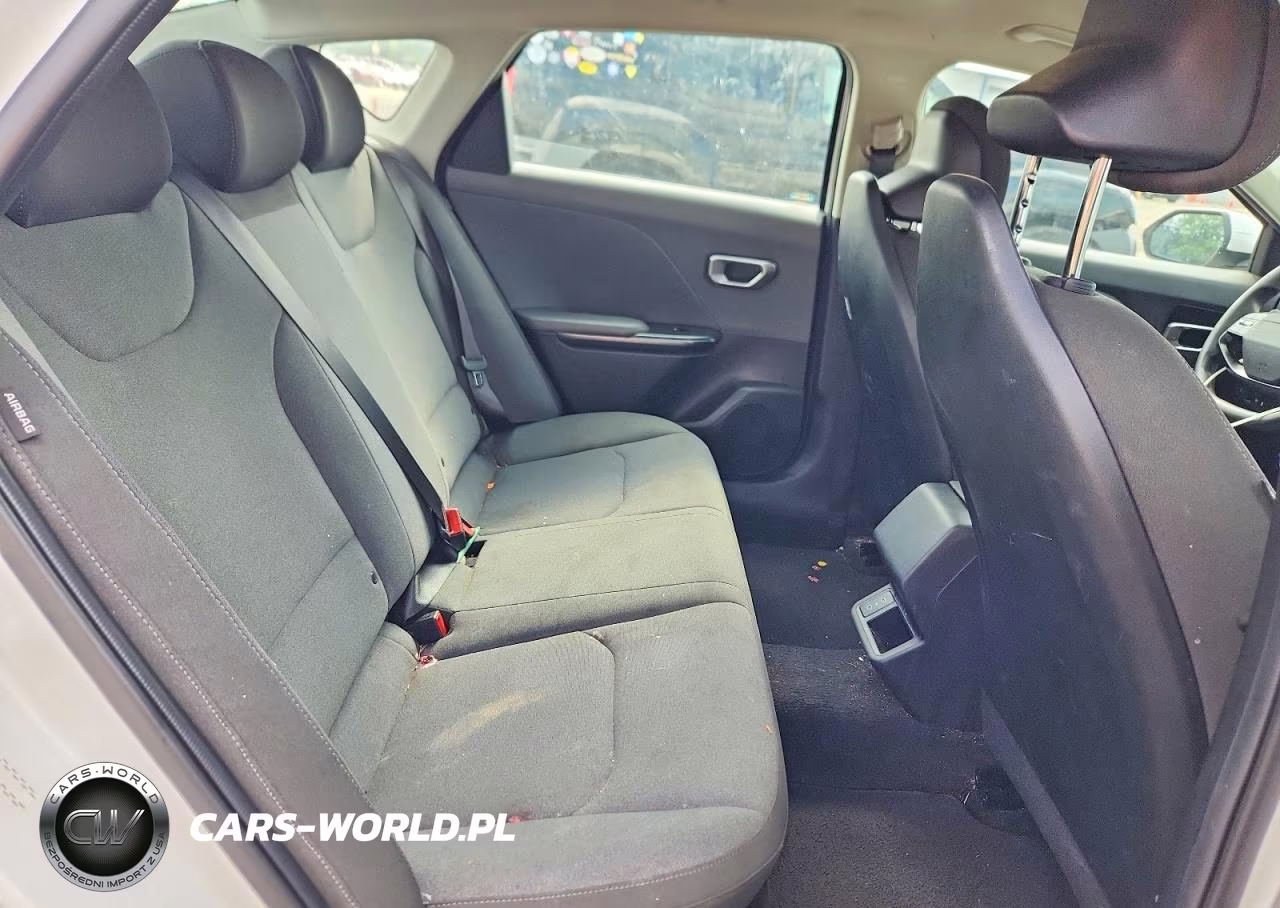 2025 Kia K4 Lx VIN:3KPFT4DE8SE080396 - 10