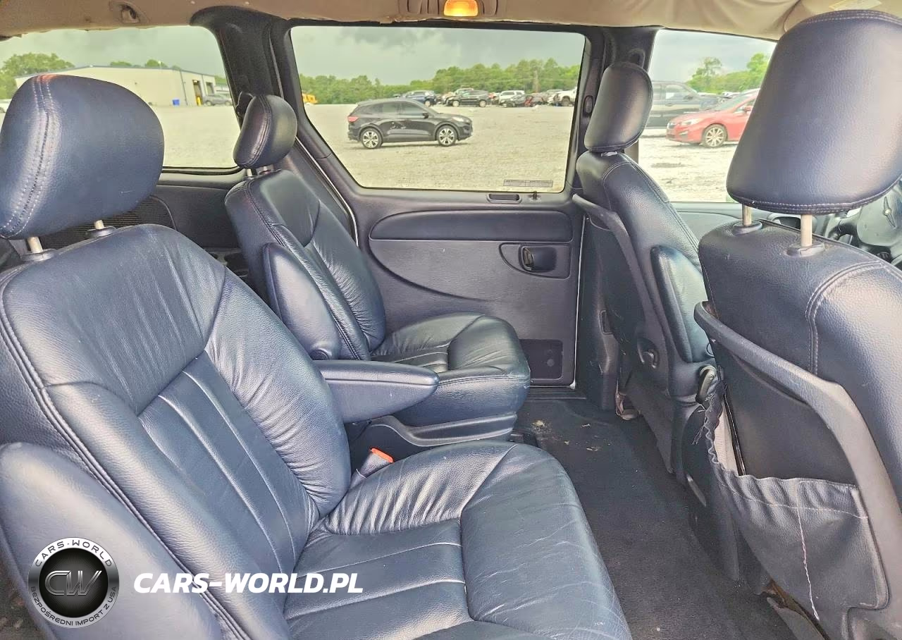2001 Chrysler Town & Country Lxi VIN:2C8GP54L11R236755 - 11