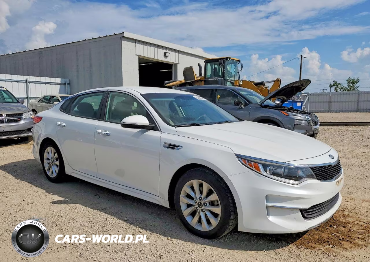2016 Kia Optima Lx VIN:5XXGT4L39GG055736 - 4