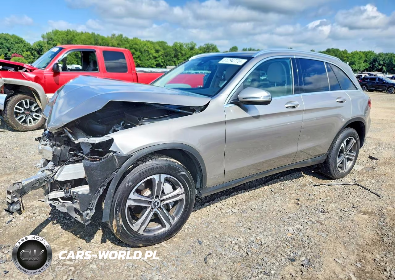 2021 Mercedes-Benz Glc 300 – zdjęcie 1 z 12