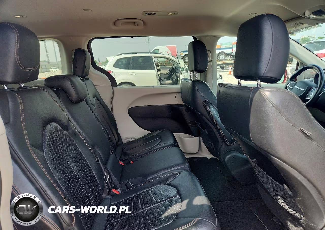 2019 Chrysler Pacifica Touring L VIN:2C4RC1BG0KR505351 - 11