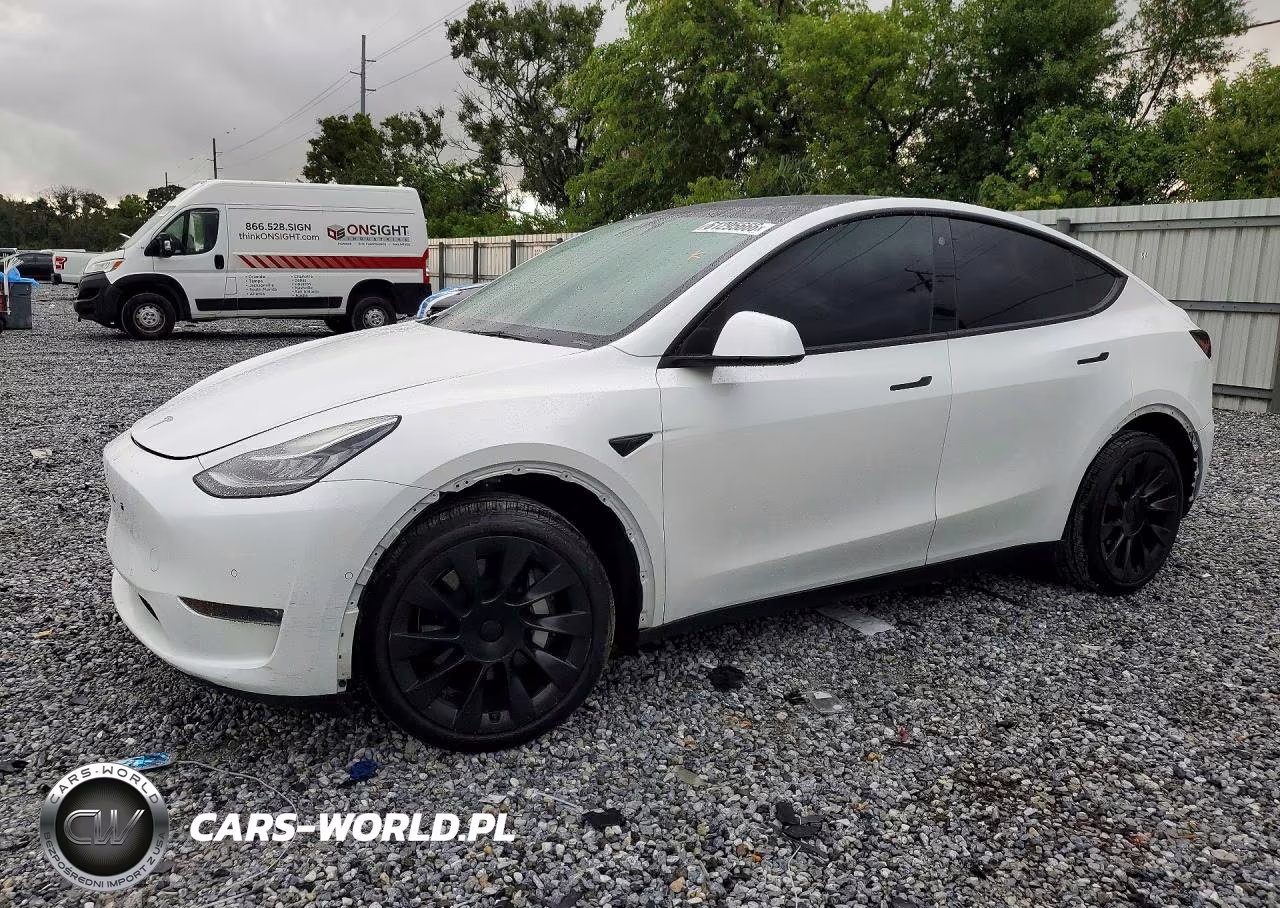2022 Tesla Model Y – zdjęcie 1 z 13