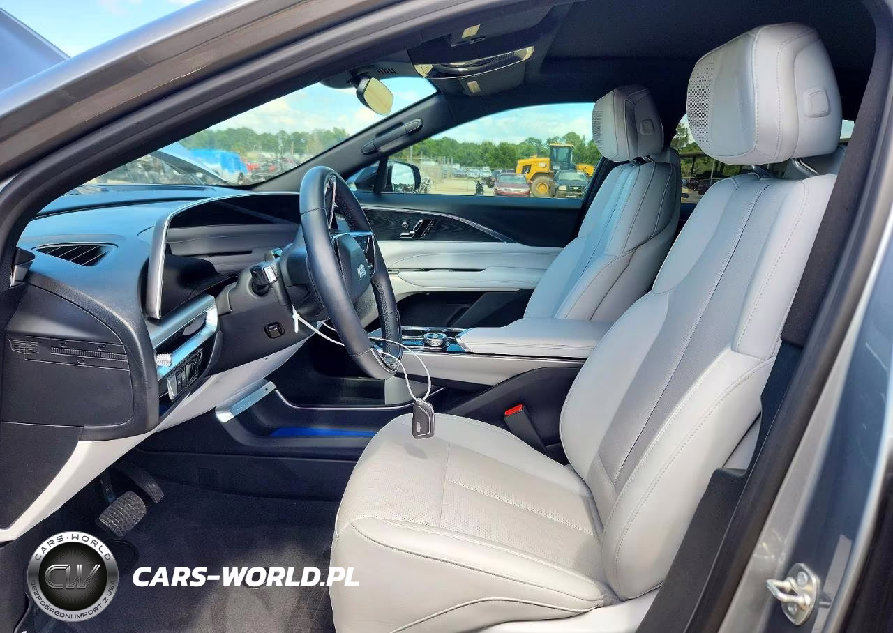 2024 Cadillac Lyriq Luxury VIN:1GYKPRRK1RZ124827 - 7