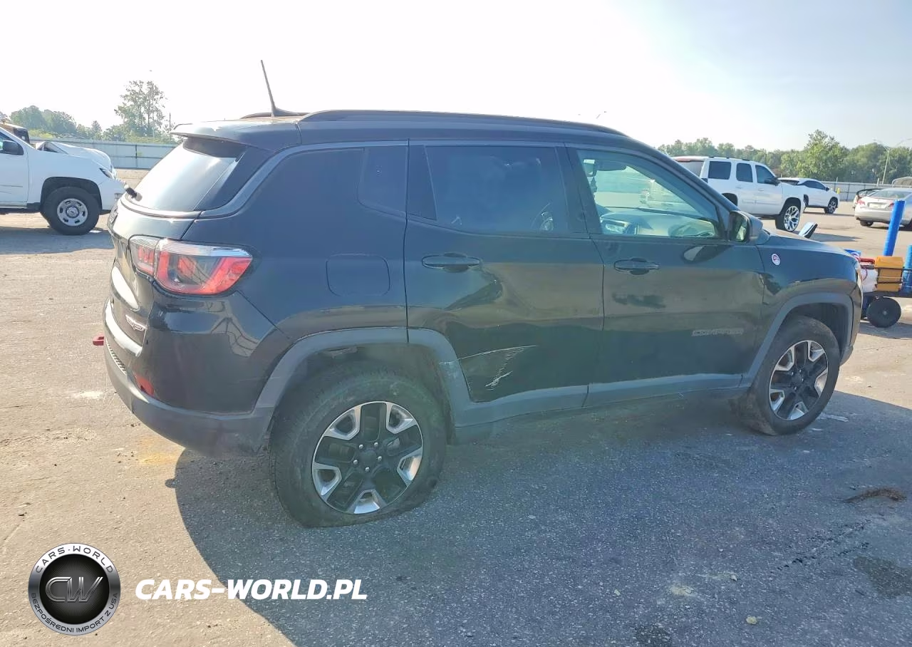2018 Jeep Compass Trailhawk VIN:3C4NJDDB6JT130746 - 3
