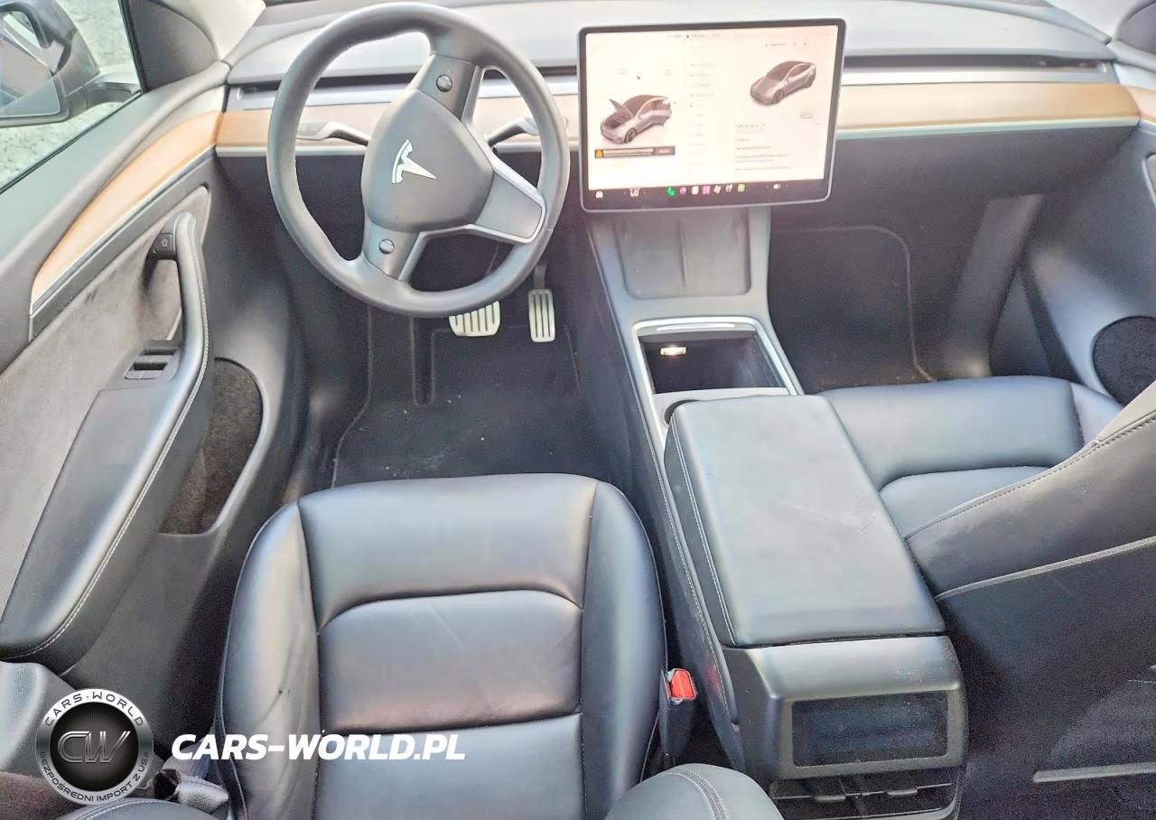 2023 Tesla Model Y VIN:7SAYGDEF4PF703070 - 8