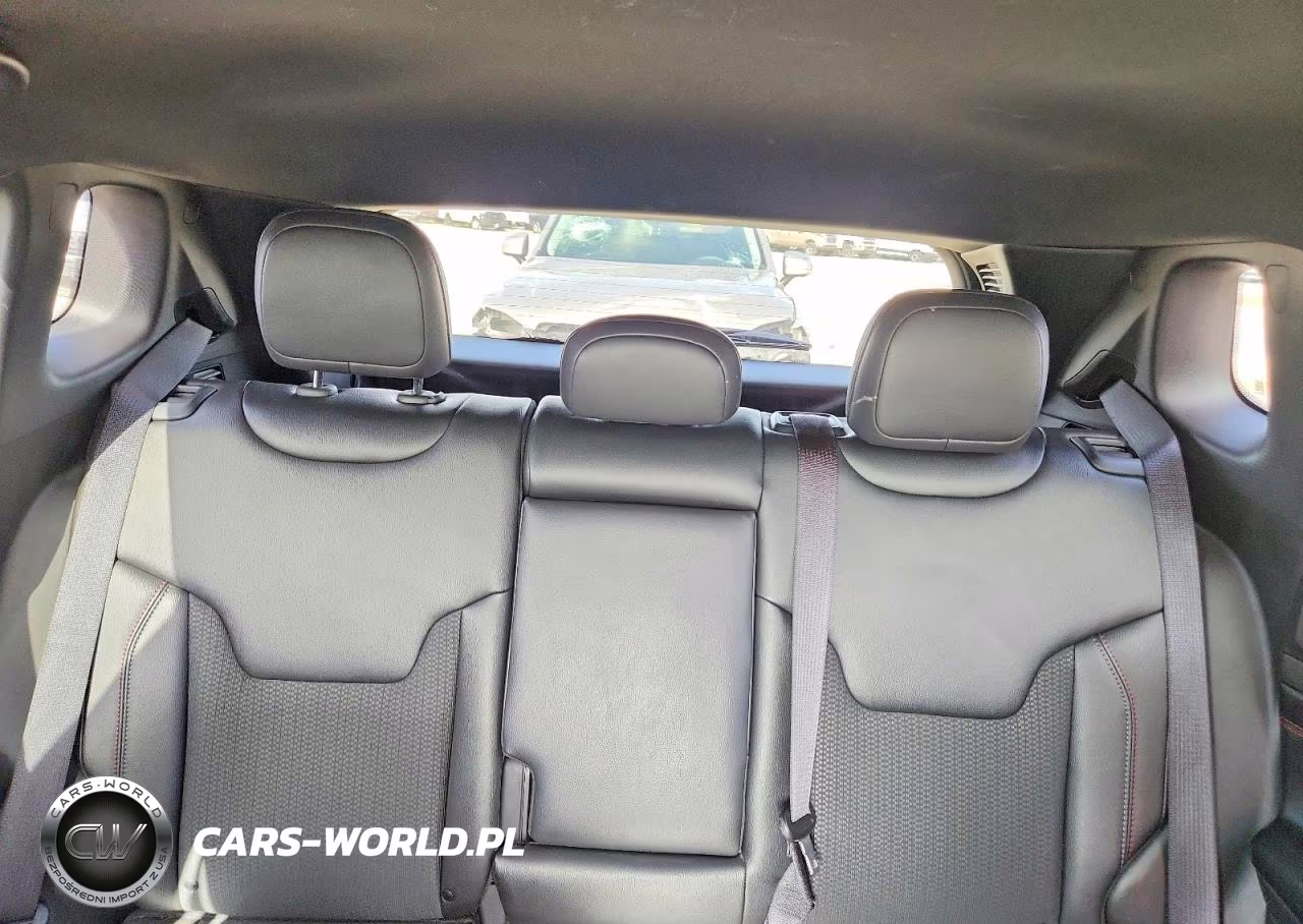 2025 Jeep Compass Trailhawk 4X4 VIN:3C4NJDDN5ST581792 - 10
