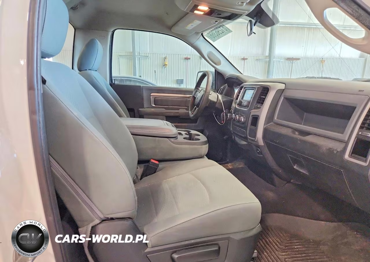 2019 Ram 1500 Classic Tradesman VIN:3C6JR6AG9KG501189 - 10