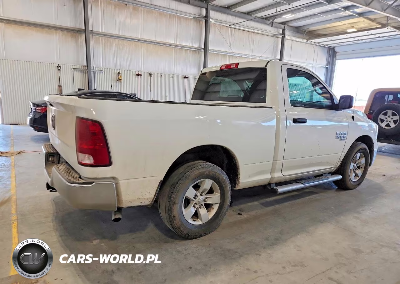 2019 Ram 1500 Classic Tradesman VIN:3C6JR6AG9KG501189 - 3