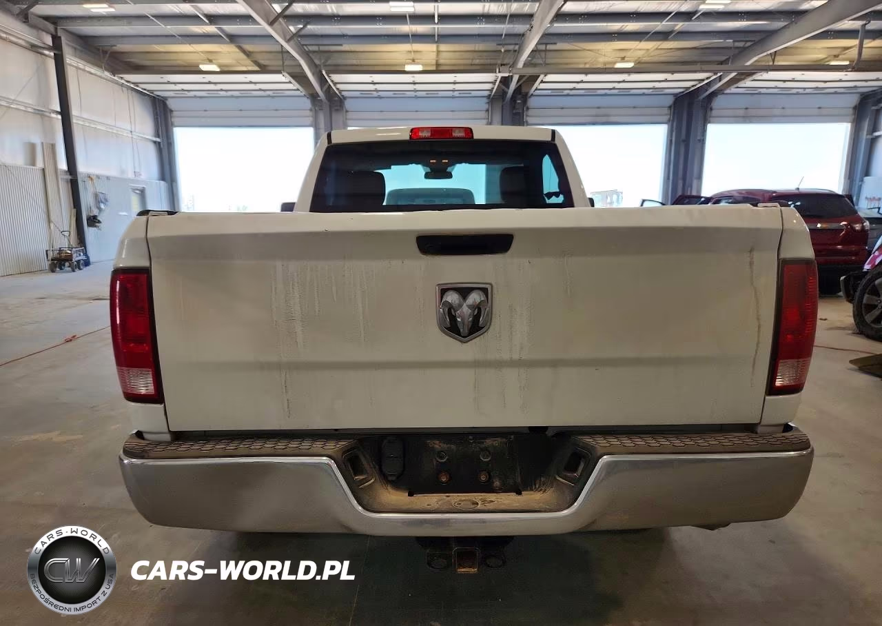 2019 Ram 1500 Classic Tradesman VIN:3C6JR6AG9KG501189 - 6