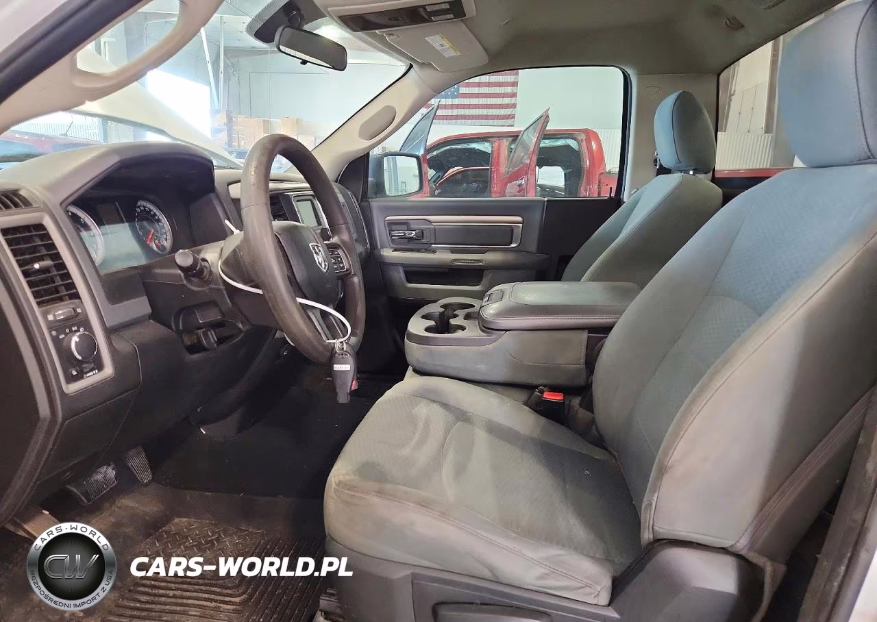 2019 Ram 1500 Classic Tradesman VIN:3C6JR6AG9KG501189 - 7
