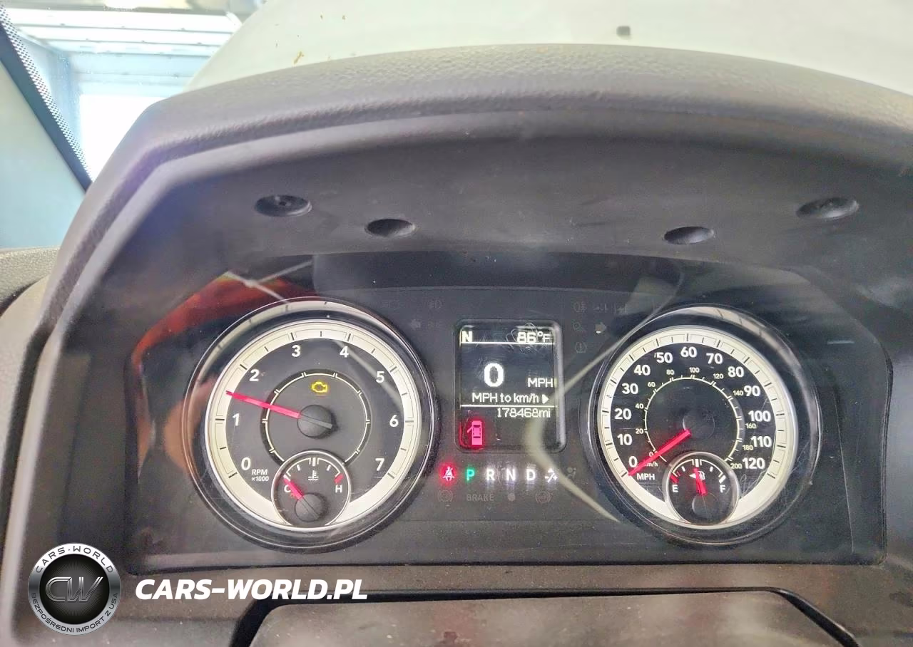 2019 Ram 1500 Classic Tradesman VIN:3C6JR6AG9KG501189 - 9
