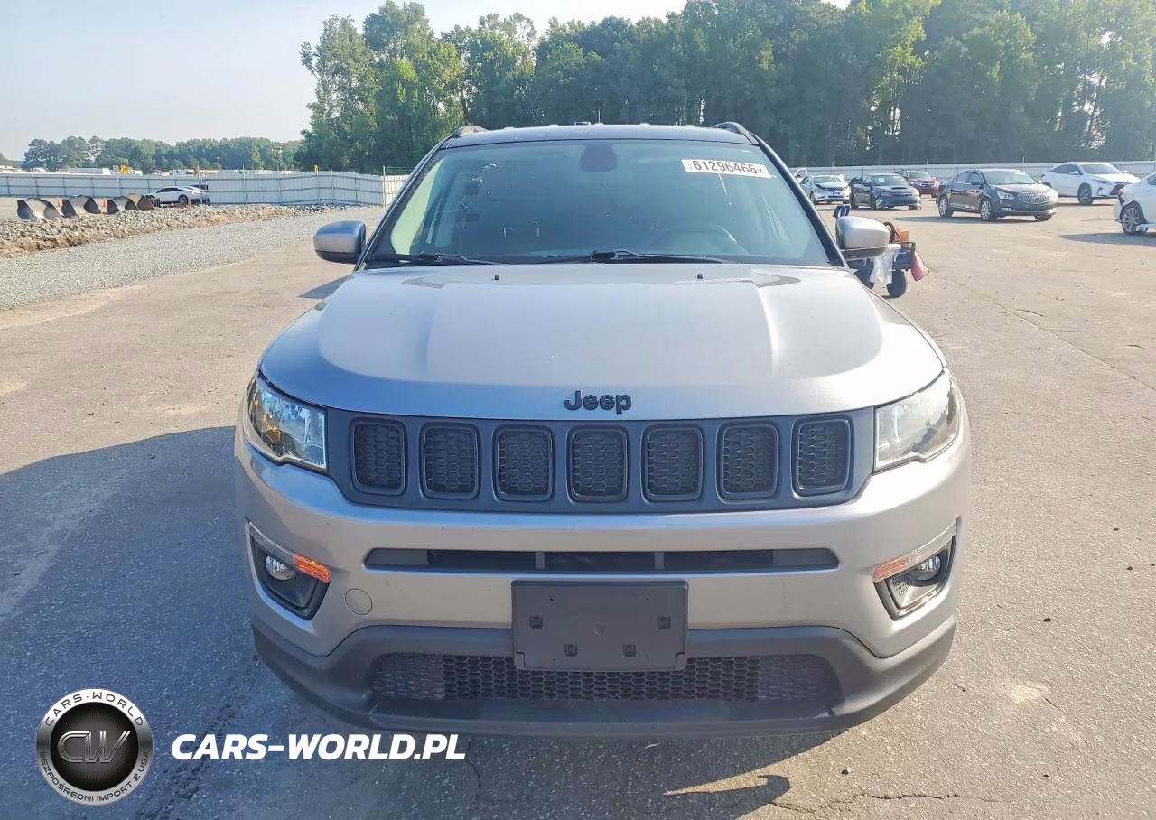 2019 Jeep Compass Latitude VIN:3C4NJDBB8KT621226 - 5