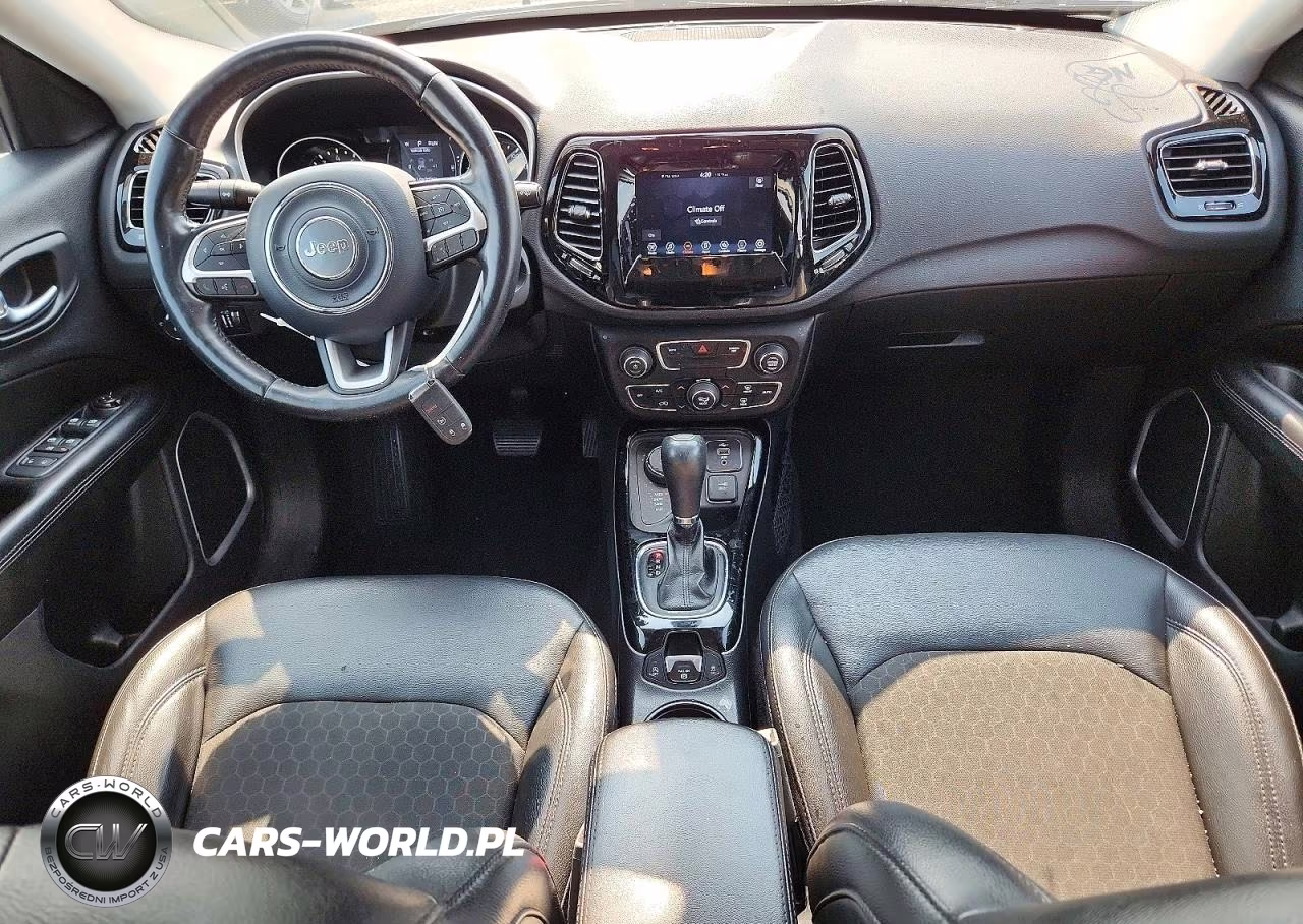 2019 Jeep Compass Latitude VIN:3C4NJDBB8KT621226 - 8
