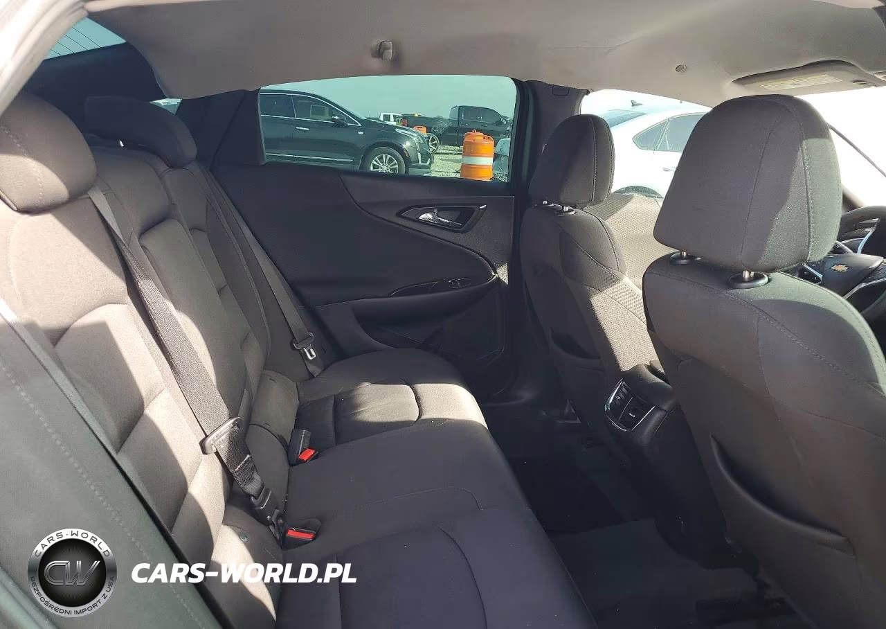 2019 Chevrolet Malibu Lt VIN:1G1ZD5ST4KF135071 - 10