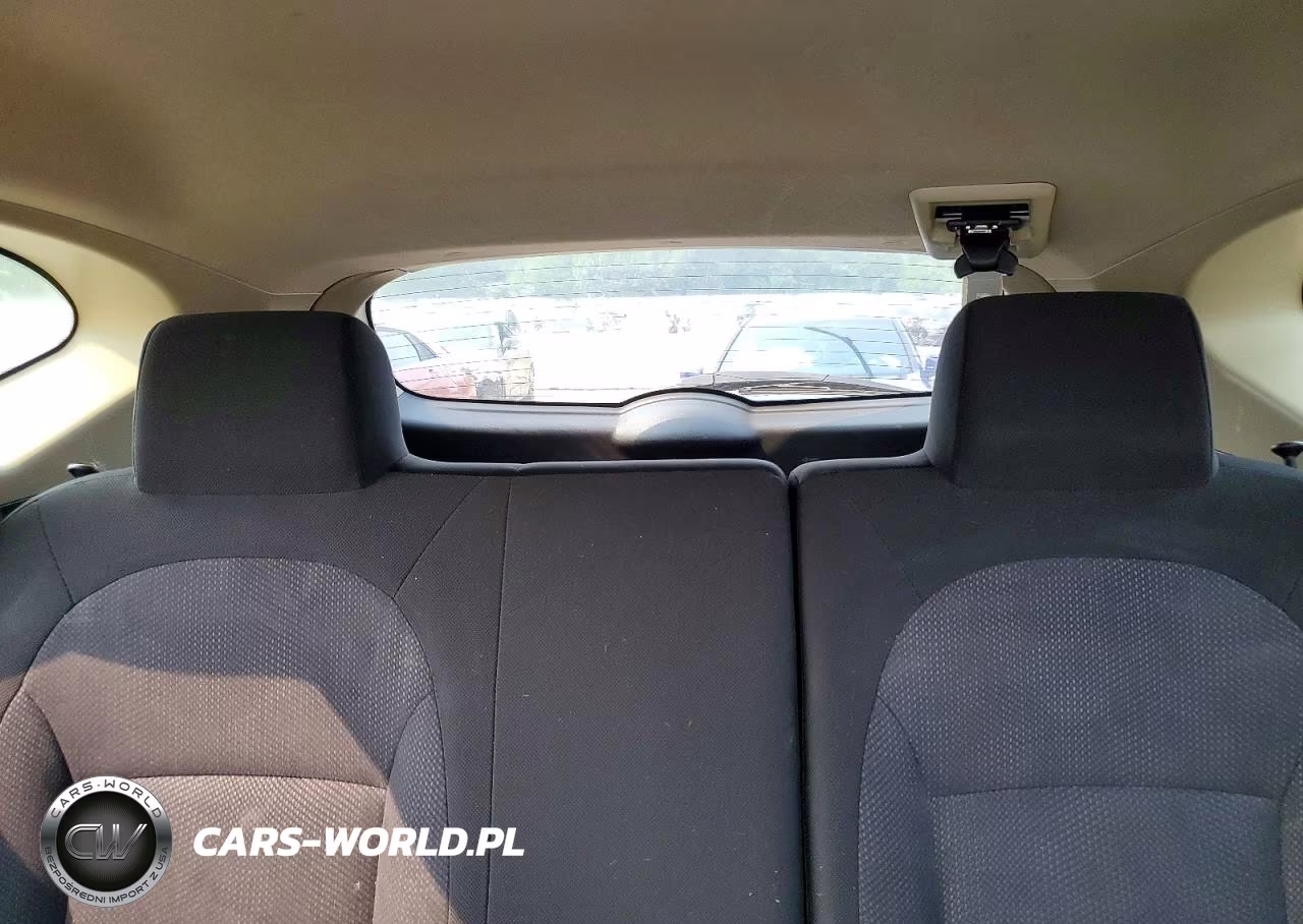 2012 Nissan Rogue S VIN:JN8AS5MVXCW369634 - 10